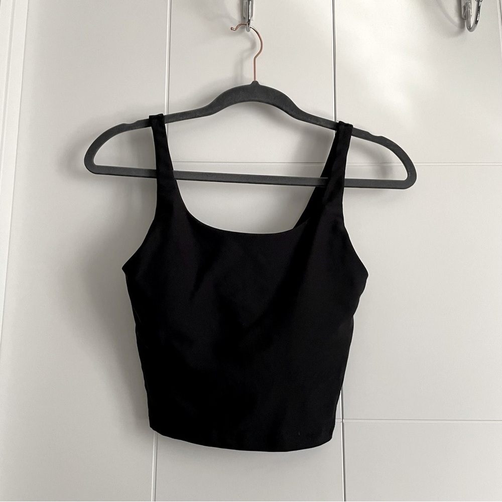 3/$45 Old Navy Scoop-neck Padded Activewear Tank